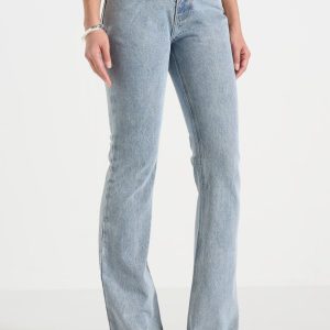Abbie - Stacked Fit And Flare Jean - Mid Blue